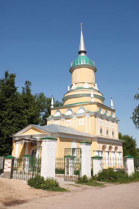 Церковь Николая Чудотворца на погосте Старки в с. Черкизово
