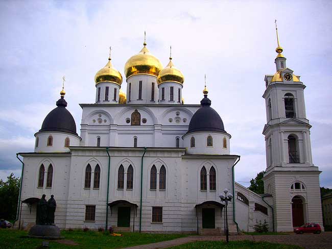 Успенский собор в г. Дмитров Успенский собор в г. Дмитров