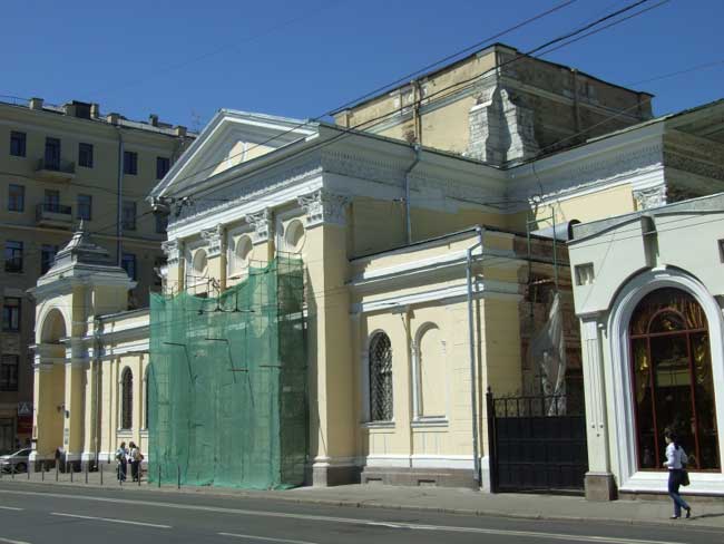 Церковь Троицы на Грязех у Покровских Ворот Церковь Троицы на Грязех у Покровских Ворот