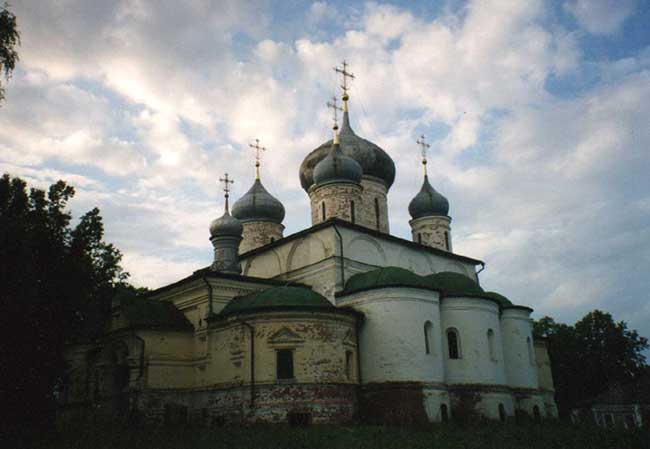 Феодоровский монастырь в г. Переславль-Залесский Феодоровский монастырь в г. Переславль-Залесский