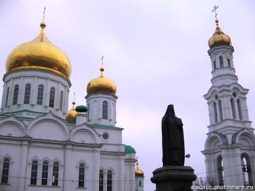 Ростовский кафедральный собор Рождества Пресвятой Богородицы Ростовский кафедральный собор Рождества Пресвятой Богородицы