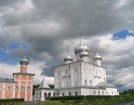 Варлаамо-Хутынский Спасо-Преображенский монастырь Варлаамо-Хутынский Спасо-Преображенский монастырь