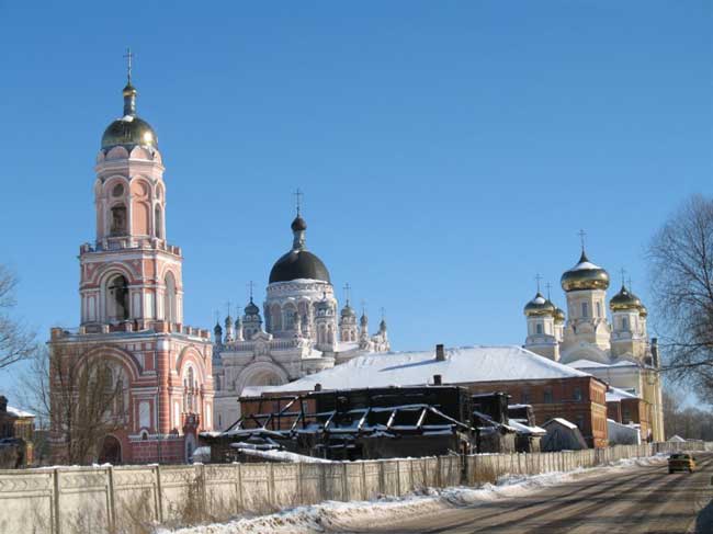 Казанский женский монастырь в г. Вышний Волочек