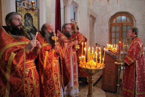 Литургия в Покрова на Нерли Литургия в Покрова на Нерли