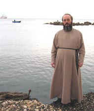 иерей Сергий Гусельников на берегу Адриатического моря